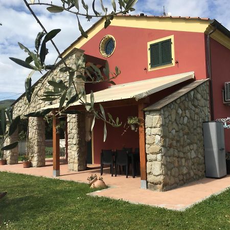 Lunezia Villa Sarzana Bagian luar foto