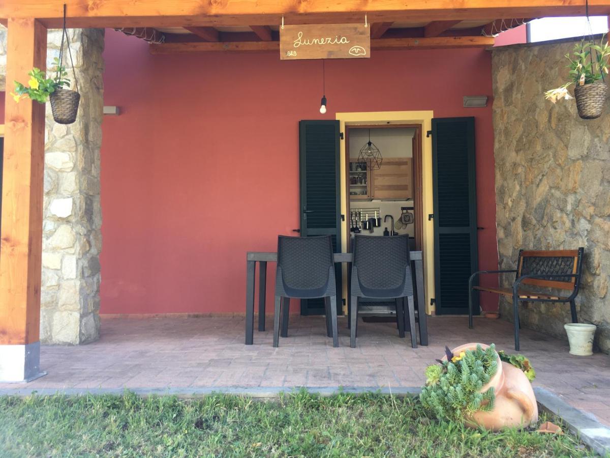 Lunezia Villa Sarzana Bagian luar foto