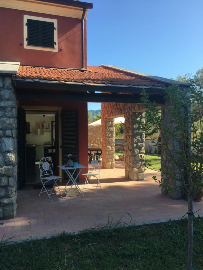 Lunezia Villa Sarzana Bagian luar foto
