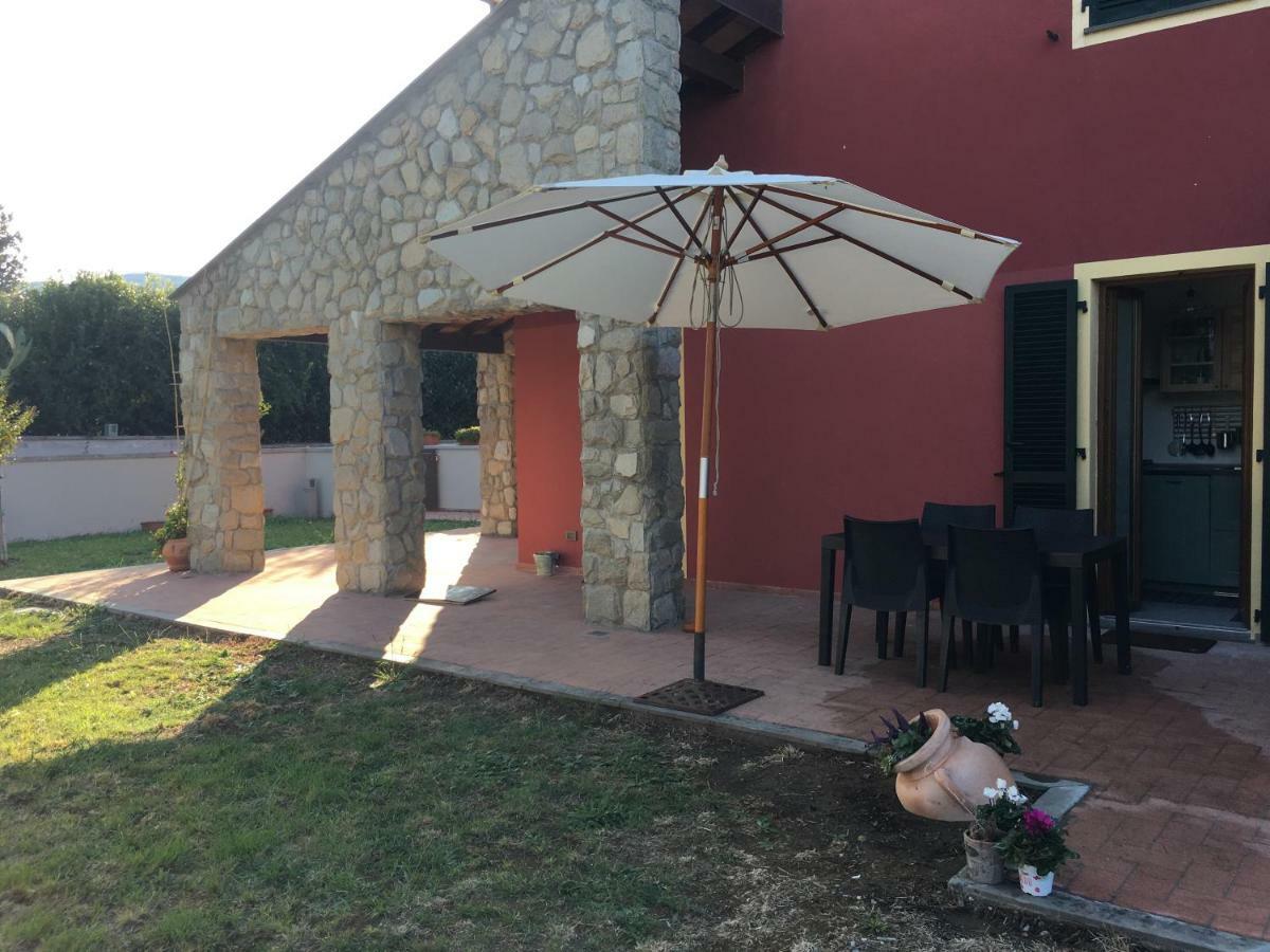 Lunezia Villa Sarzana Bagian luar foto
