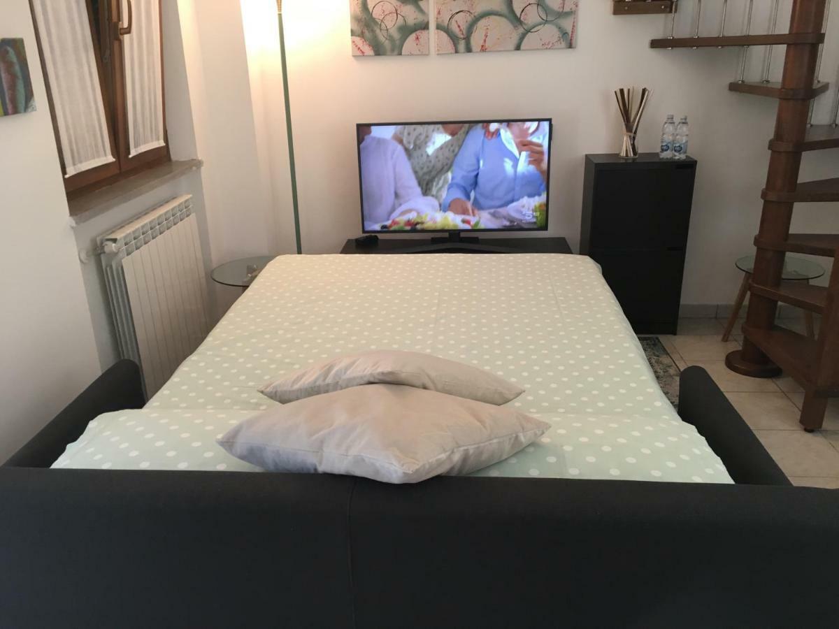 Lunezia Villa Sarzana Bagian luar foto